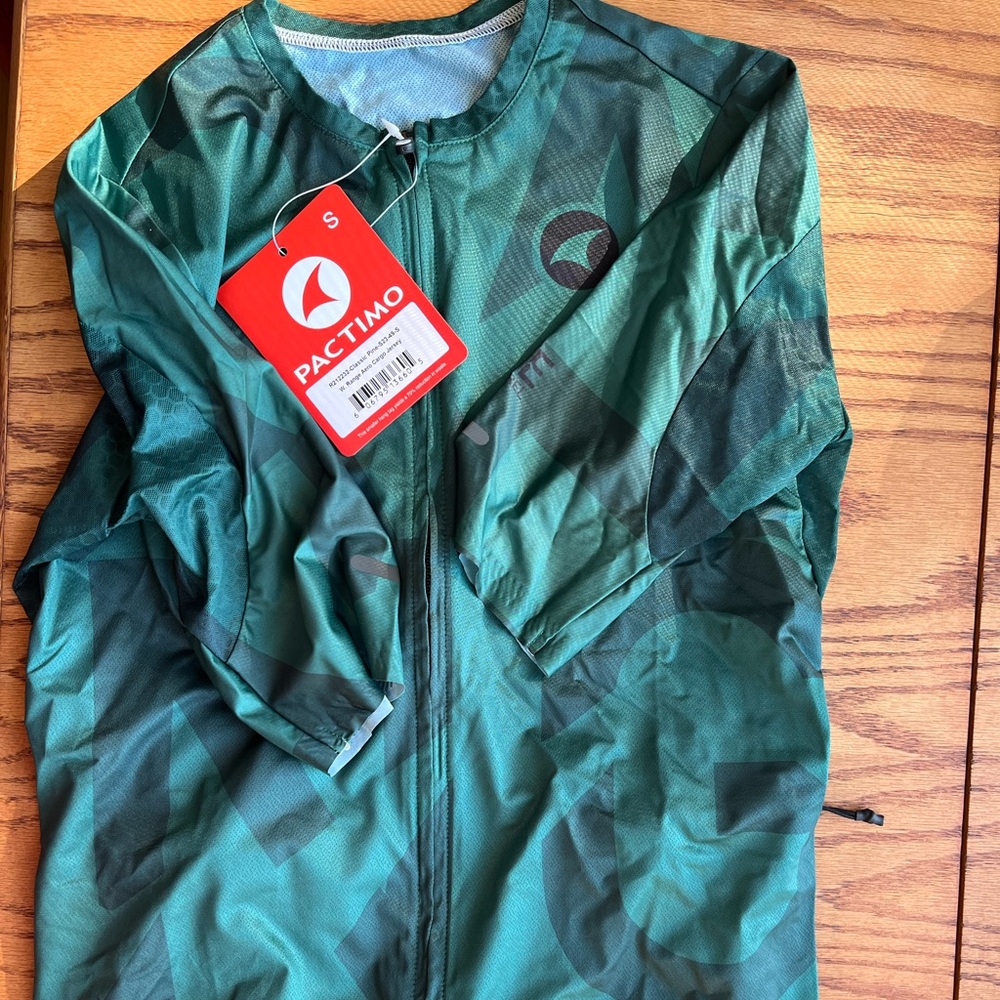 Pactimo Women’s Range Aero Cargo Jersey - Small - Classic Pine color